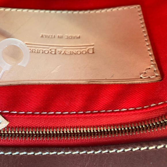 Dooney and Bourke purse - Picture 7 of 7